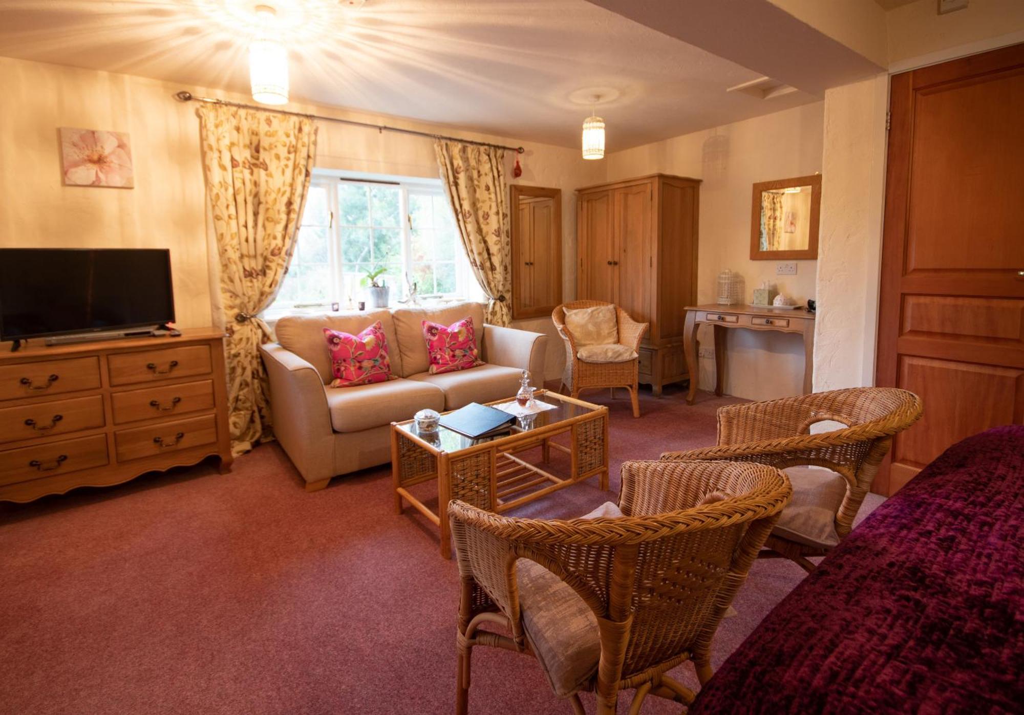 Magpies Lodge Slinfold Eksteriør bilde